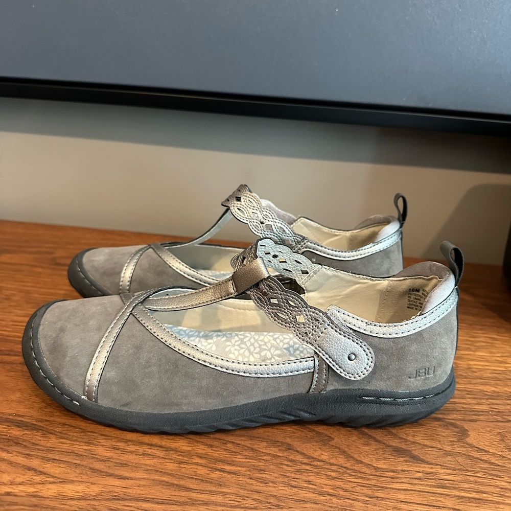 Gray leather shoes US 10 m